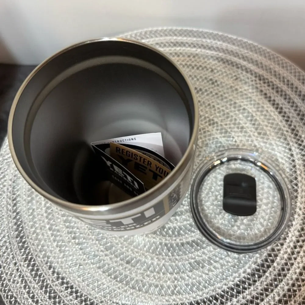 Yeti Rambler 30 oz Tumbler White NWT